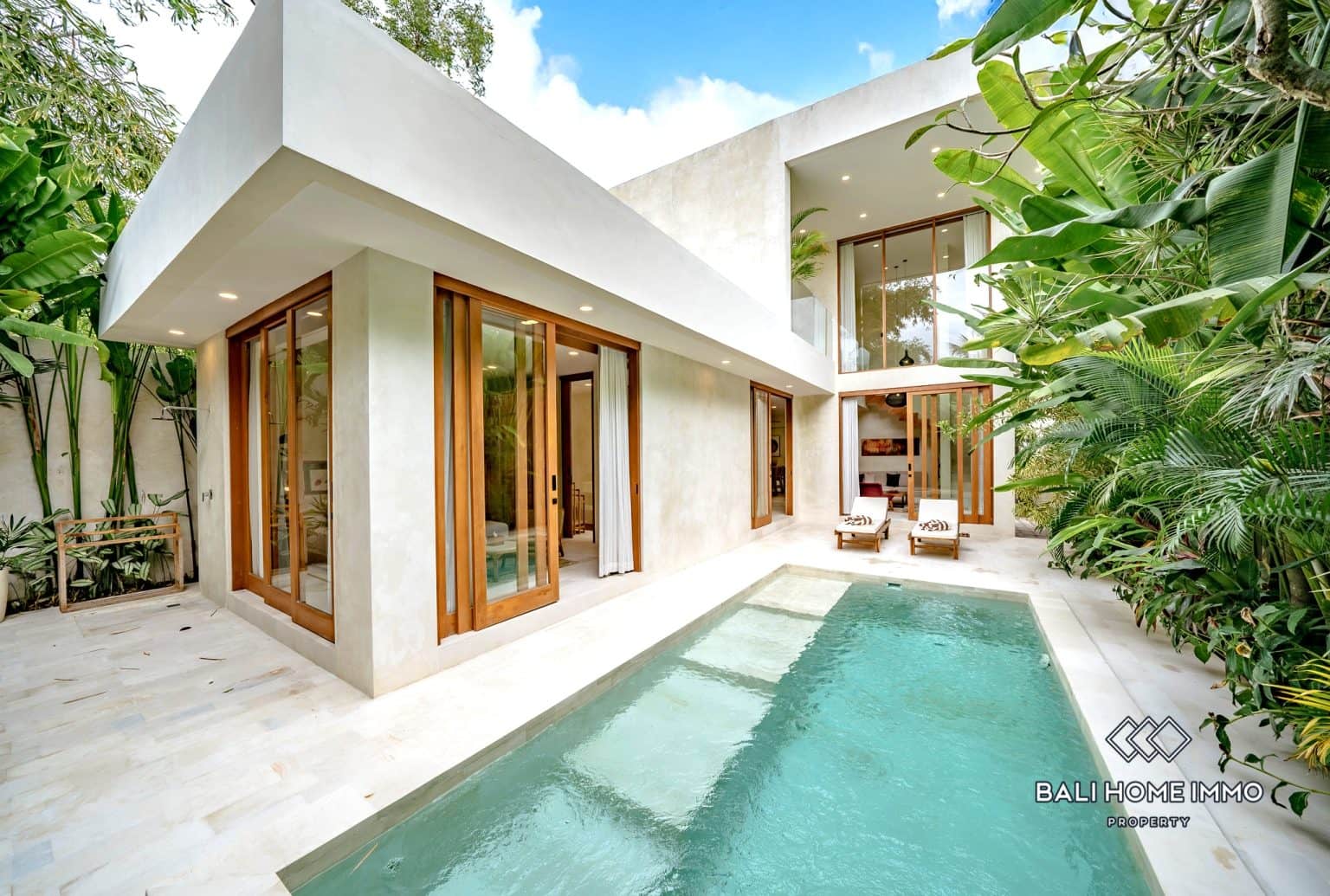 Modern Tropical 2 Bedroom Villa Near Bingin Beach – Prime Pink Zone Investment