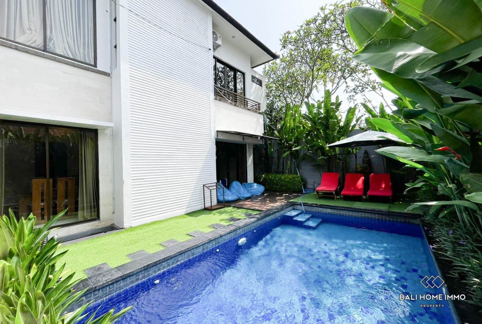 5 bedroom family villa in tourism zone for sale and rental in Seminyak