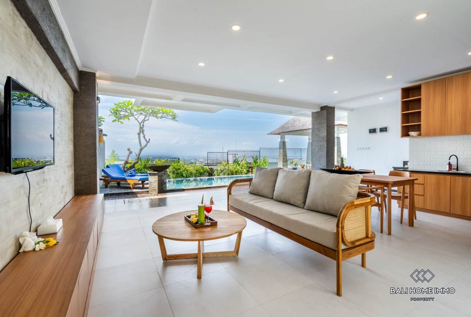4-bedroom freehold villa in Ungasan — photo 5 of 5