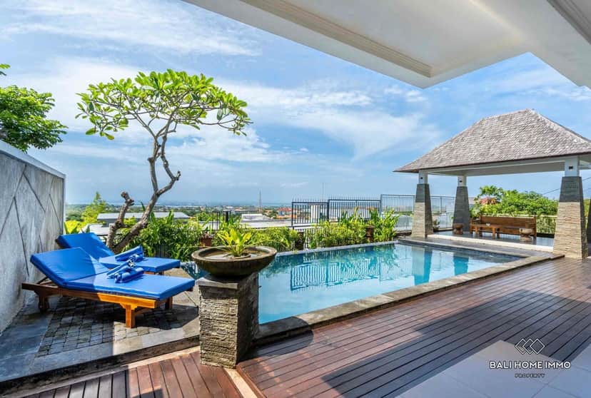 4-bedroom freehold villa in Ungasan — photo 2 of 5