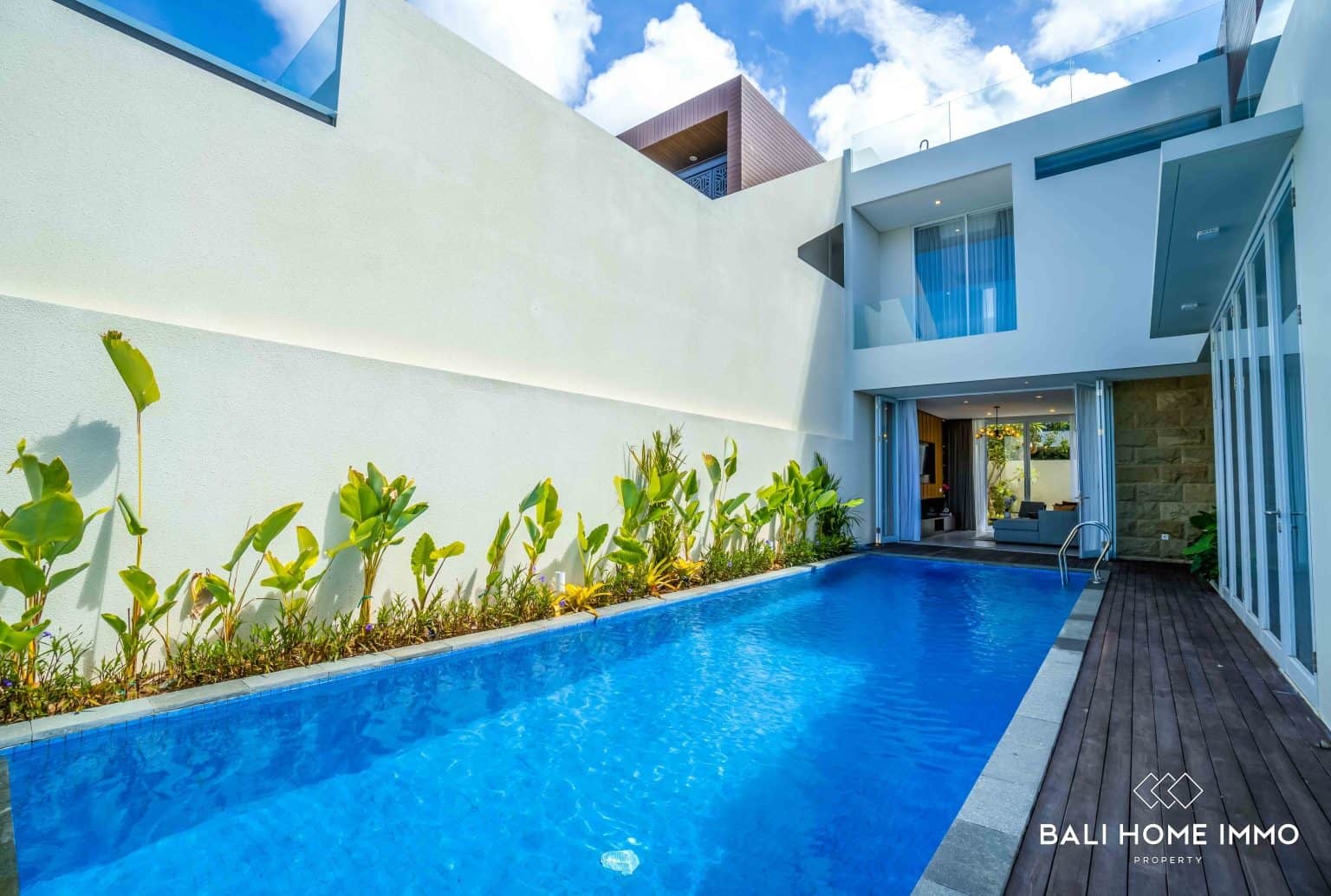 Premium 3BR Villa for Sale and Rent with Bay & Mountain Views and Private Pool Near Nusa Dua - RF9901C