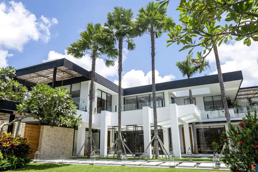 6-bedroom freehold villa in Canggu — photo 2 of 5