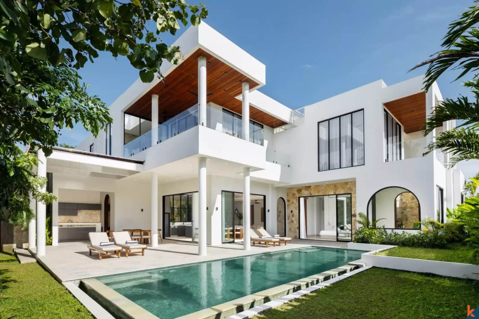Top Quality Six Bedroom Long lease Real Estate in Ubud - Singakerta
