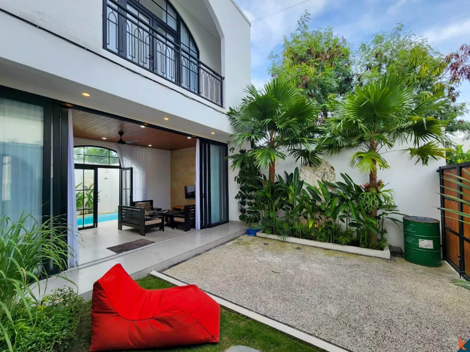 New three bedroom leasehold villa in Padonan