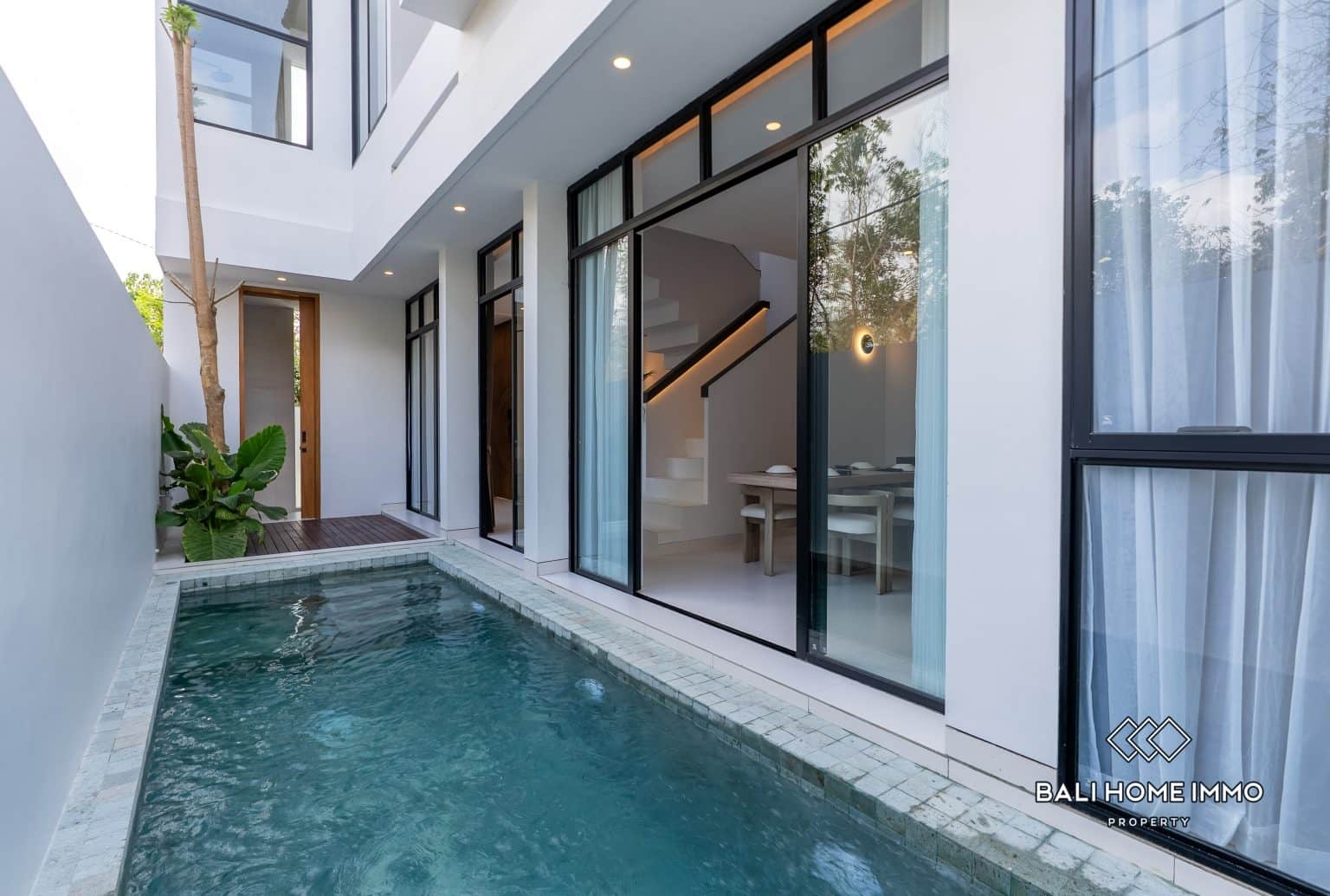 Beautiful 3 Bedroom Villa for Sale Leasehold and Freehold in Ungasan - Rf7922b