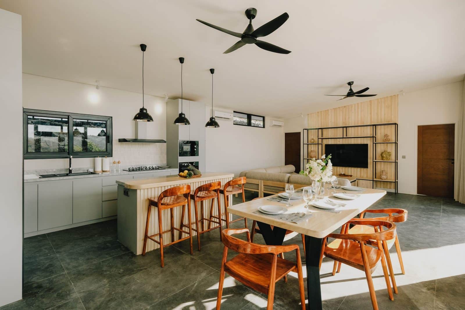 3-bedroom freehold villa in Kuta (Lombok) — photo 3 of 5