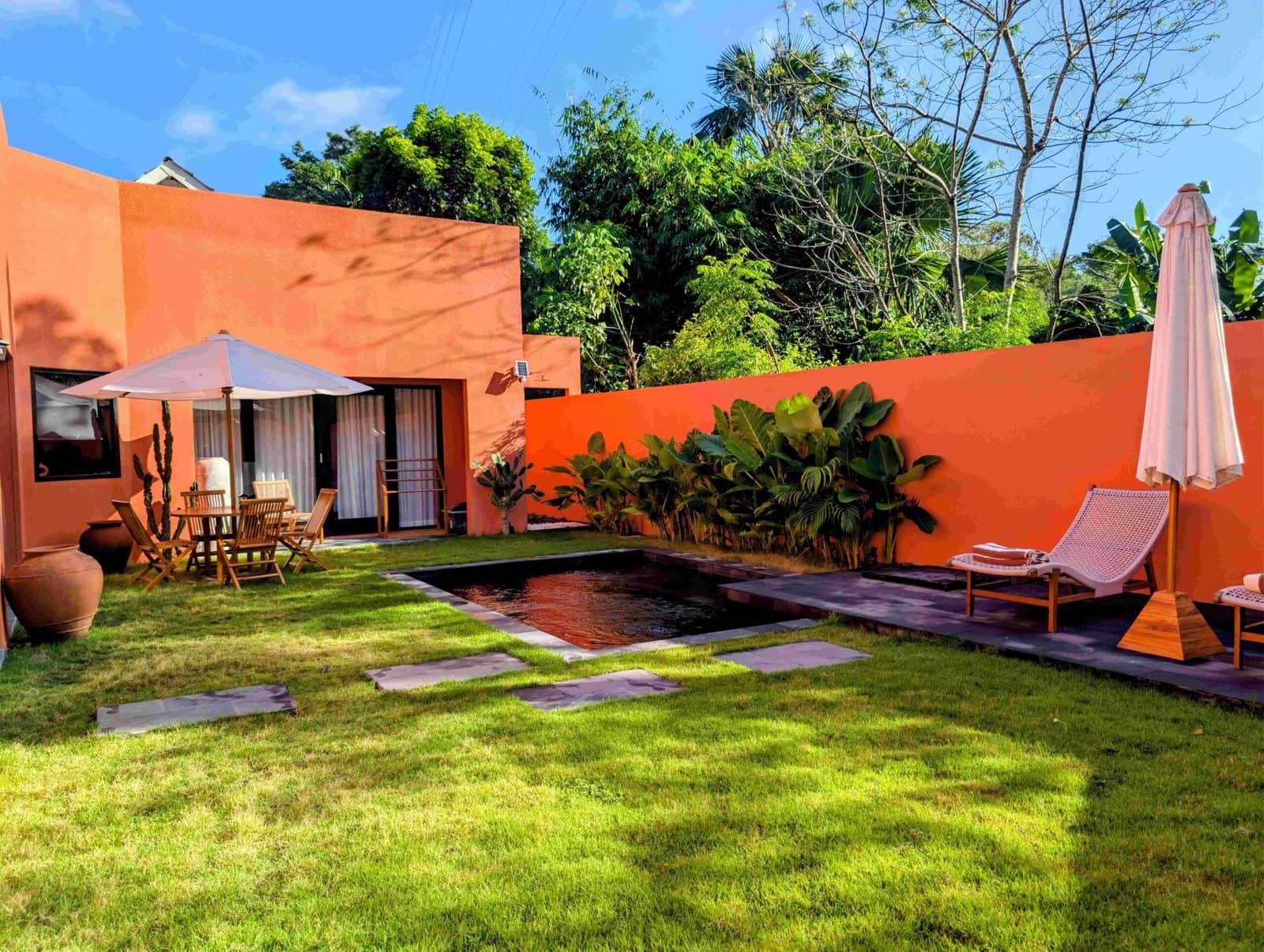 2-bedroom freehold villa in Kuta (Lombok) — photo 2 of 5