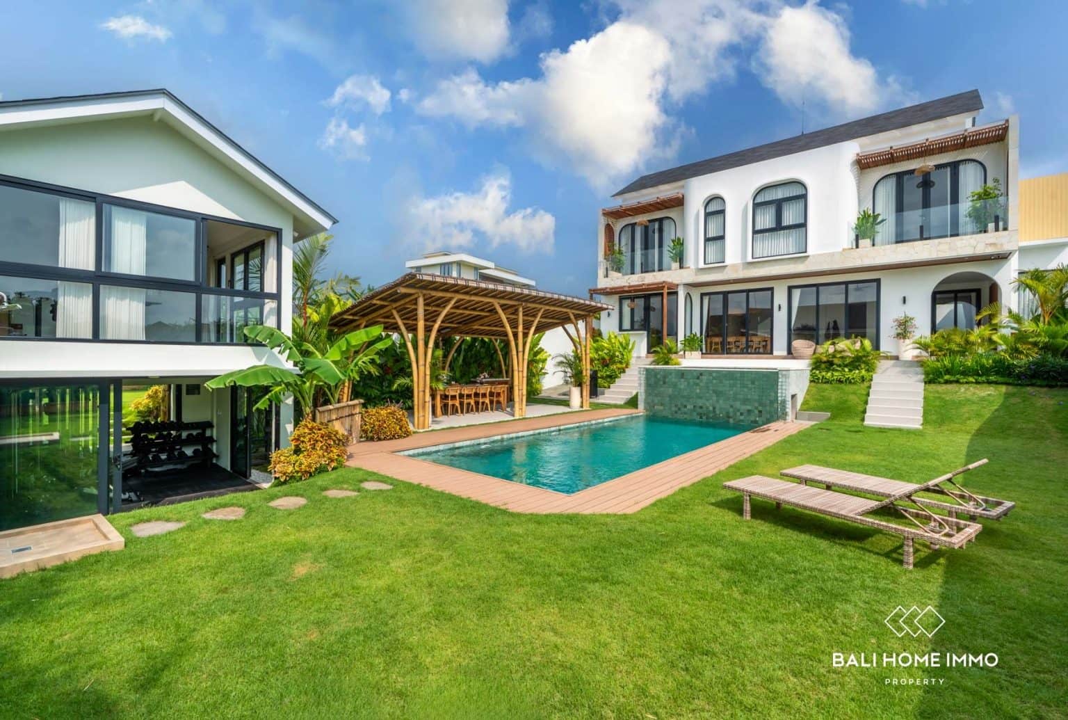 Stunning 5 Bedroom Smart Villa FOR SALE in CANGGU BALI