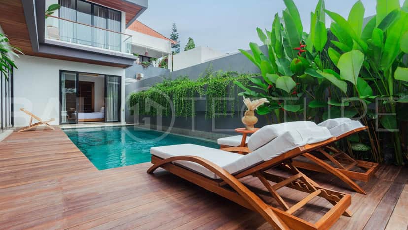 4-bedroom leasehold villa in Canggu — photo 2 of 5