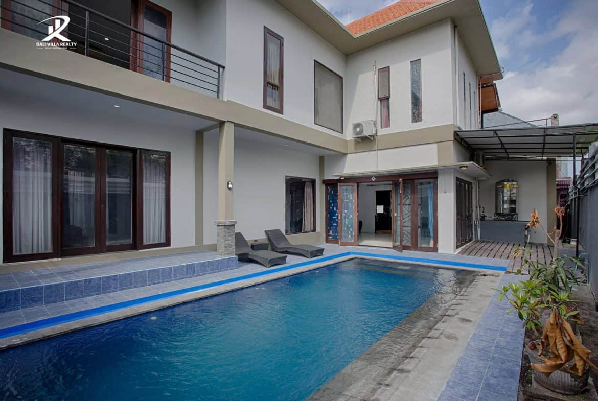 Spacious 4BR Family Villa with Private Pool in Umalas for Sale Freehold