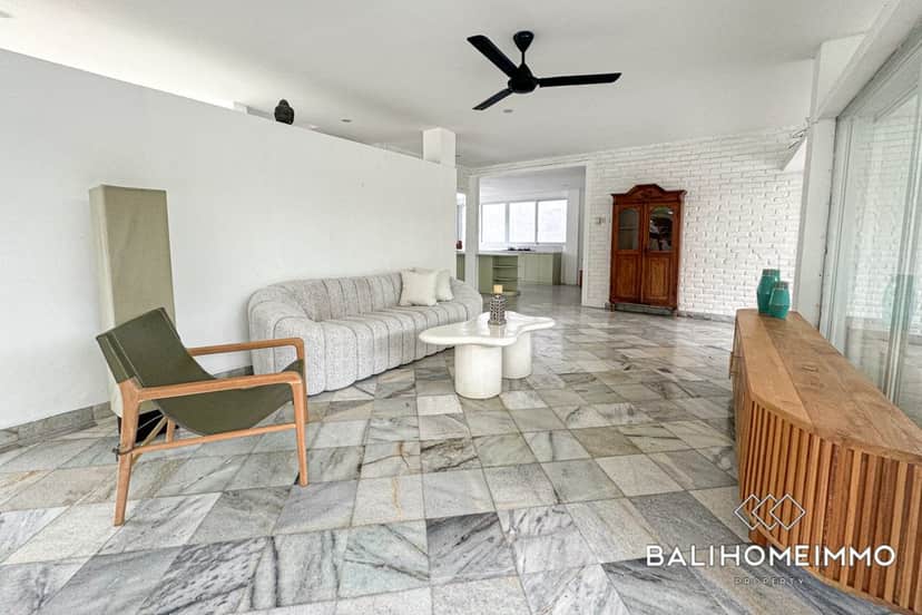 4-bedroom freehold villa in Seminyak — photo 2 of 5