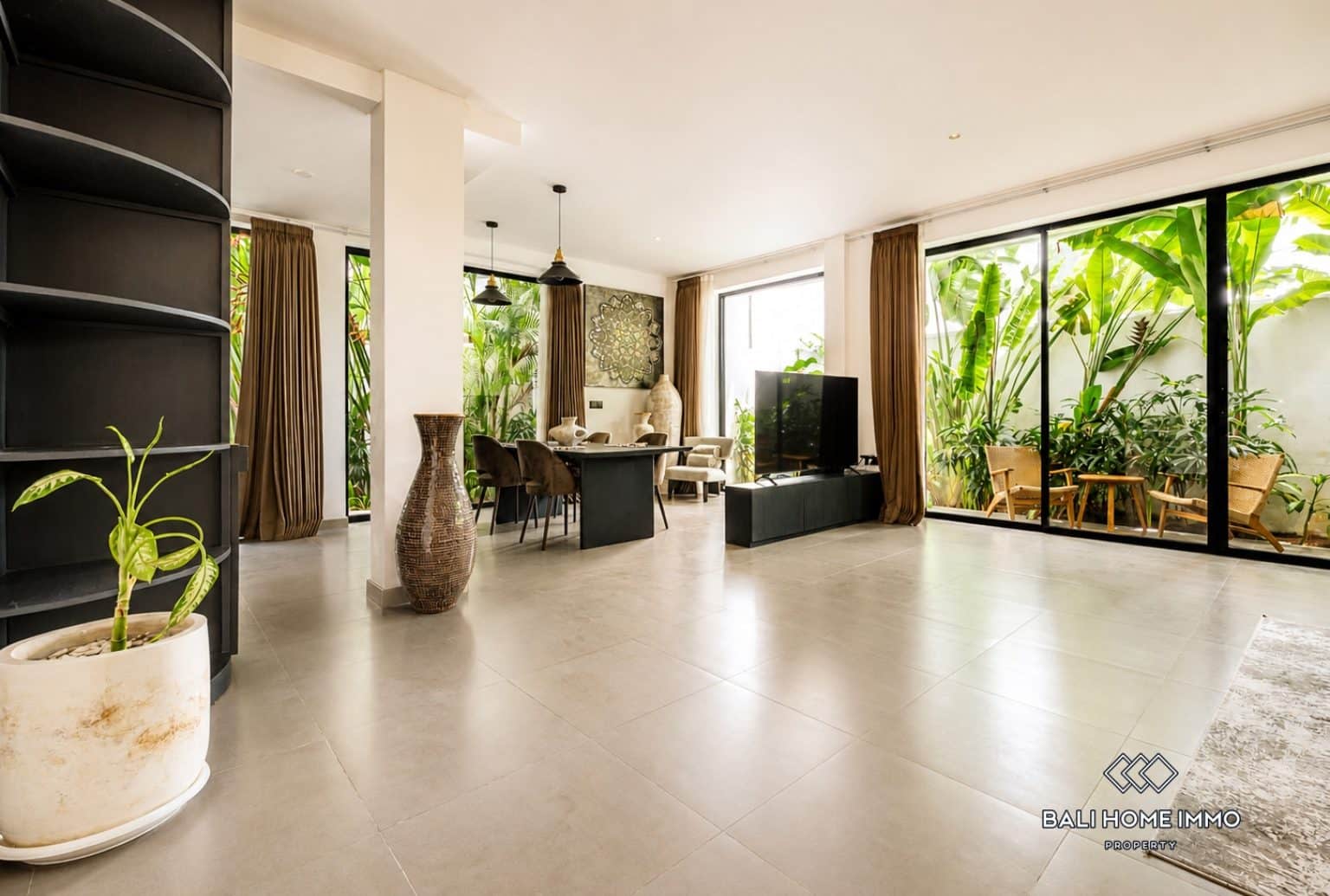4-bedroom leasehold villa in Umalas — photo 2 of 5