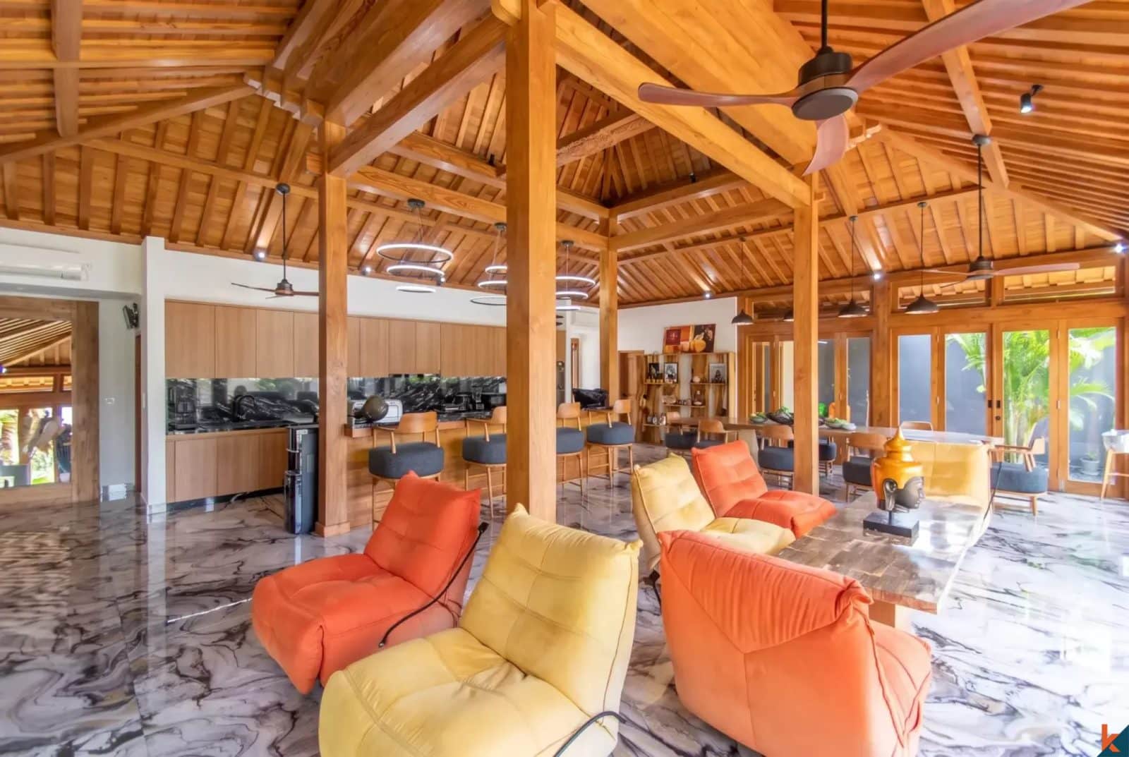 4-bedroom freehold villa in Ungasan — photo 3 of 5