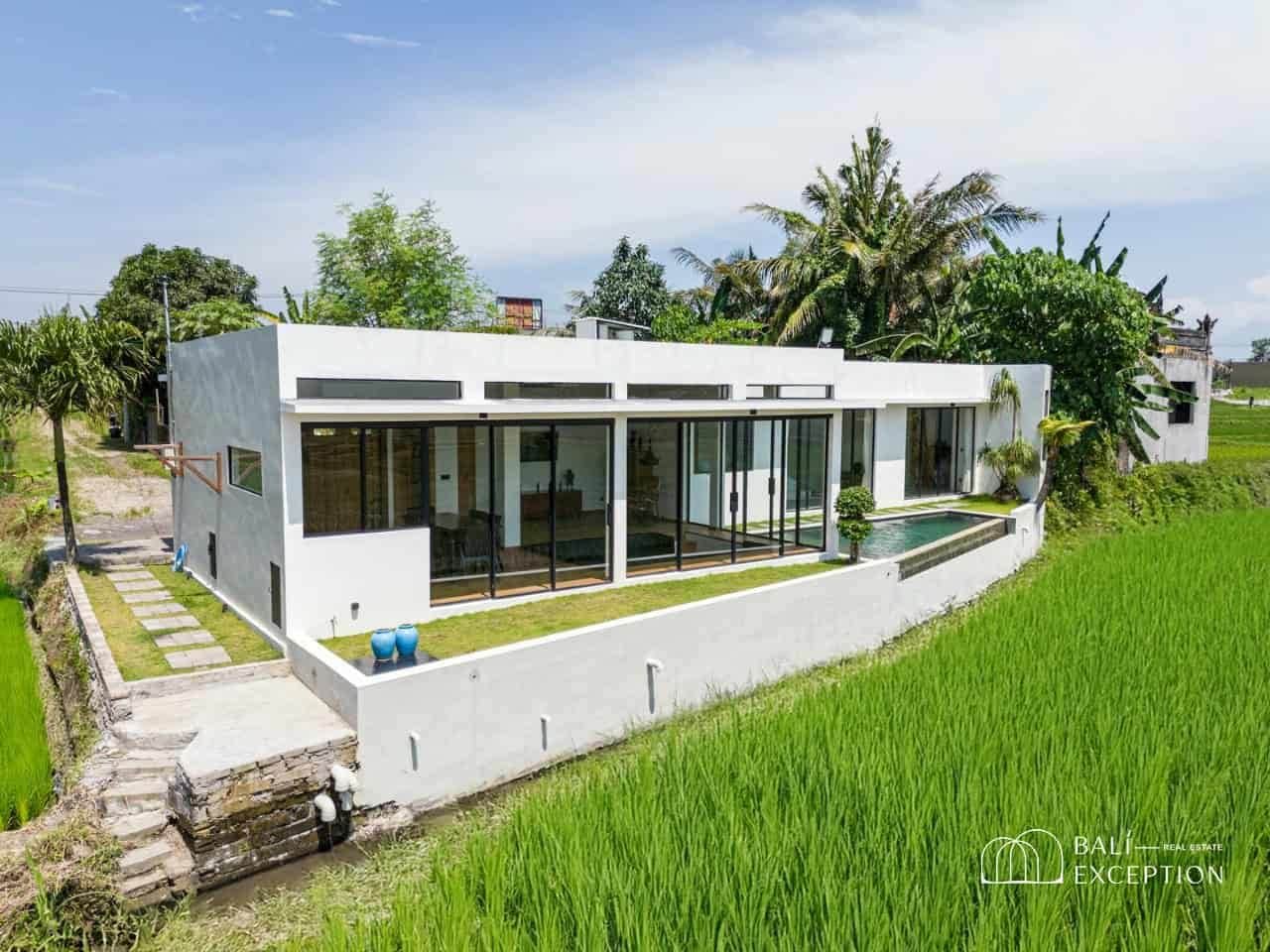 Rice Field View 2 Bedroom Villa for Sale Leasehold in Kaba-kaba