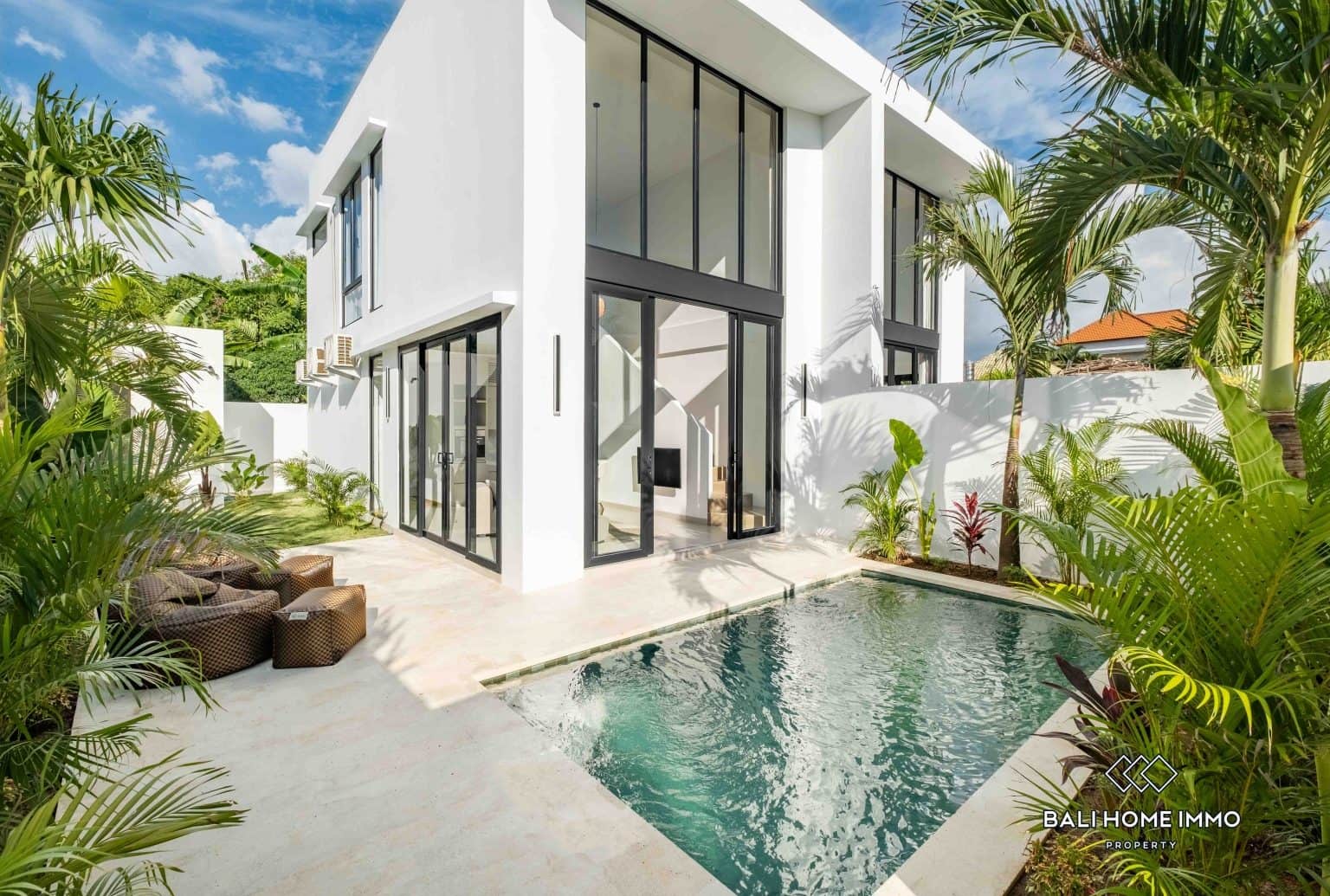 2 Bedroom Minimalist Villa For Sale Leasehold in Padonan Canggu Bali