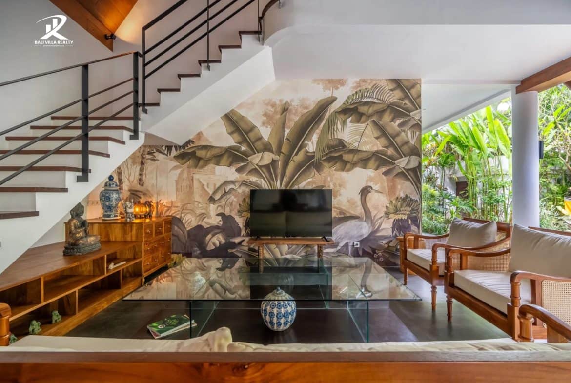 4-bedroom leasehold villa in Canggu — photo 3 of 5