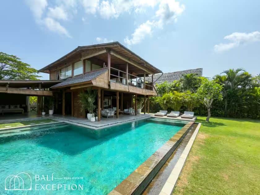 Luxury Villa 3 Bedroom for Sale Leasehold in Seseh