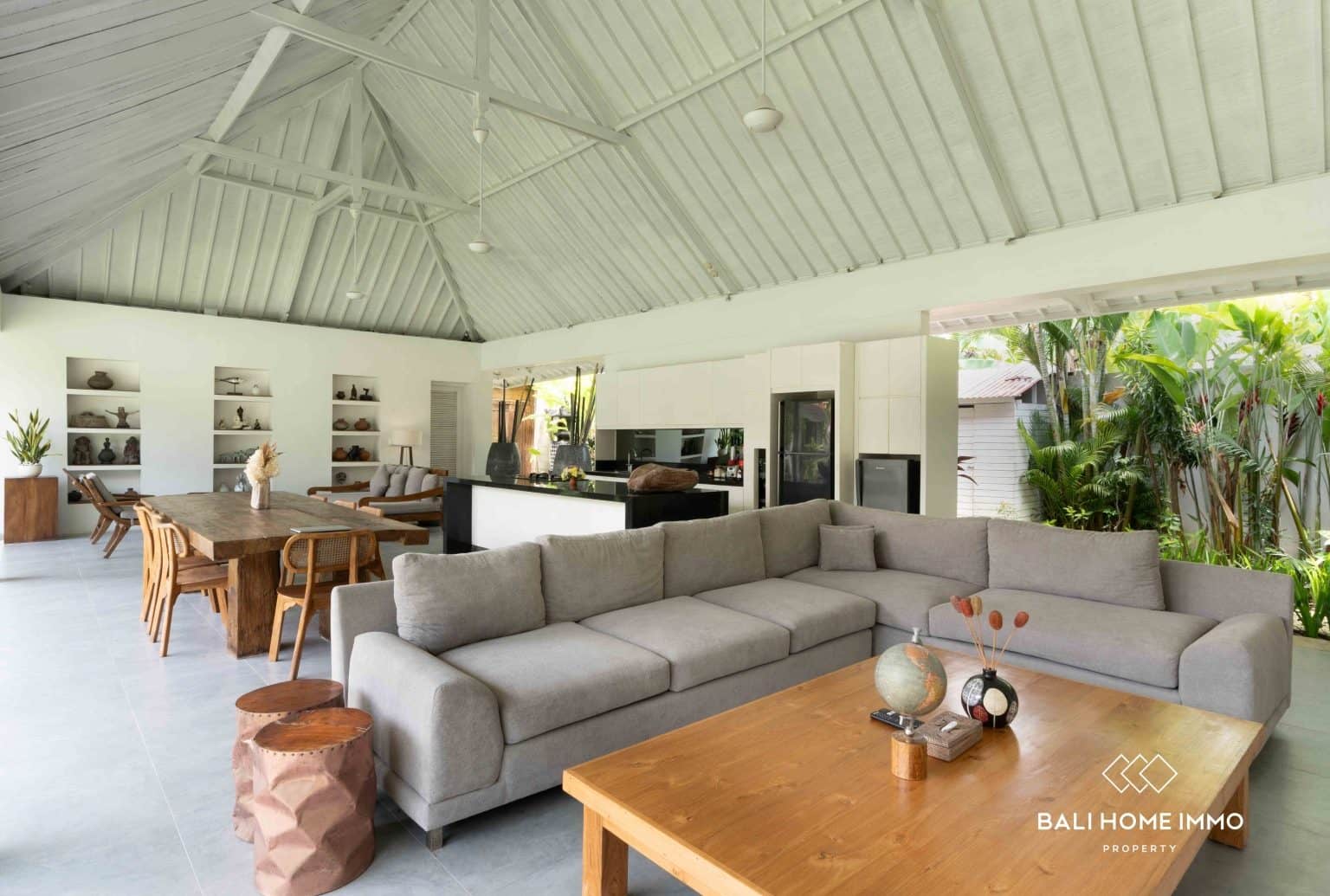 3-bedroom freehold villa in Canggu — photo 2 of 5