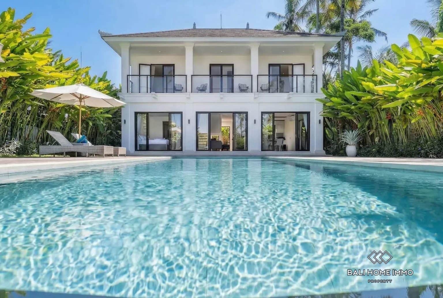 Exquisite 3-Bedroom Modern Villa with Panoramic Rice Field Views for sale in Ubud