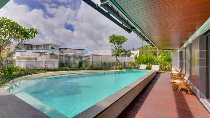 5-bedroom freehold villa in Canggu — photo 2 of 3