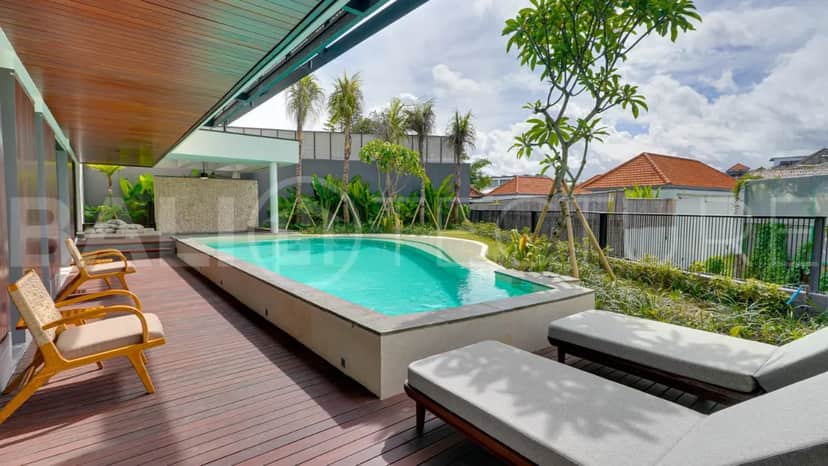 5-bedroom freehold villa in Canggu — photo 3 of 3
