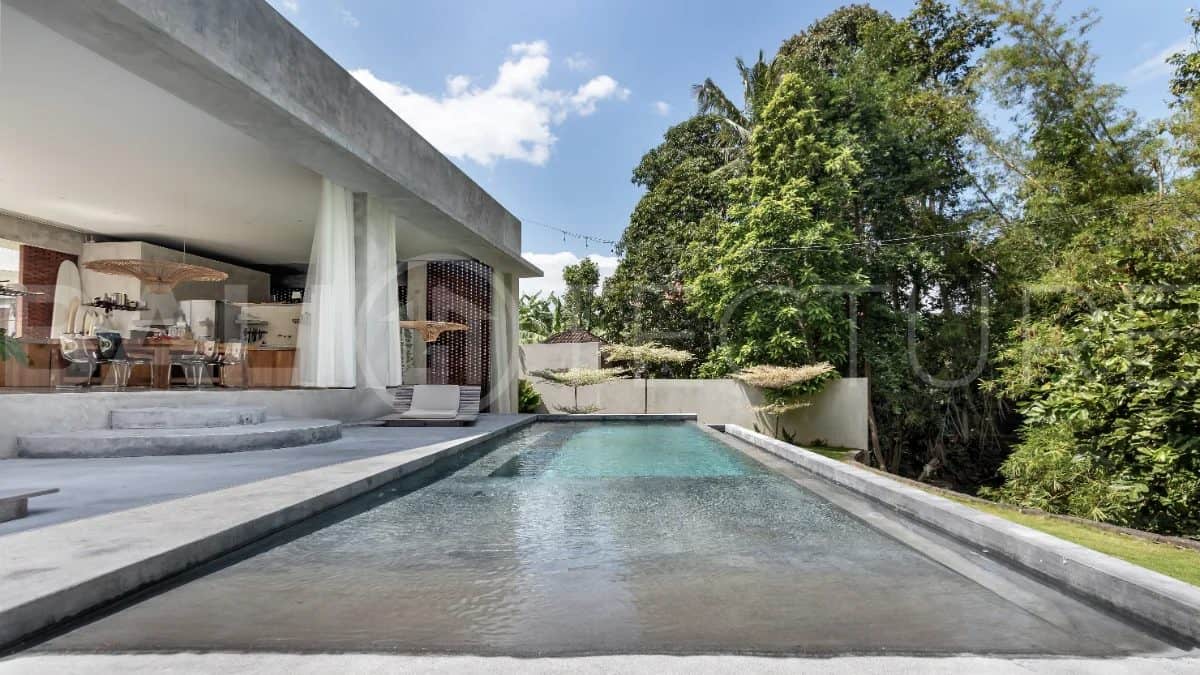 4-bedroom leasehold villa in Pererenan — photo 2 of 5