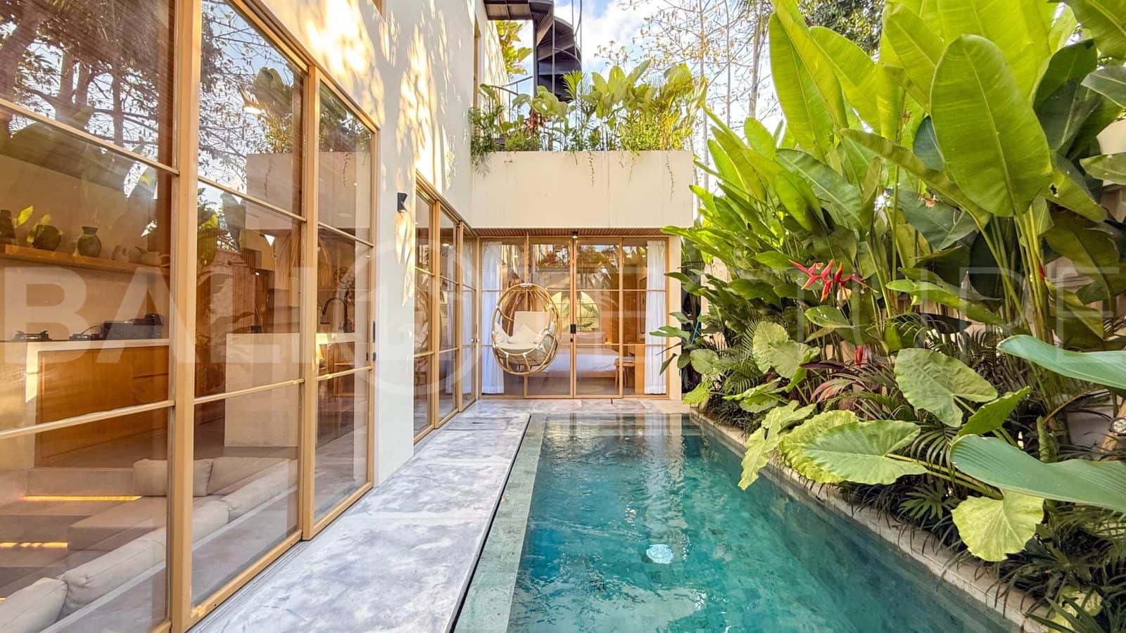 Modern Tropical 3 Bedroom Villa for Sale in Uluwatu