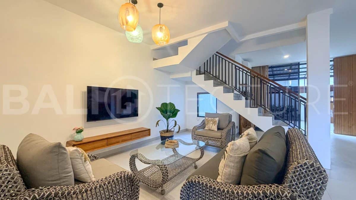 4-bedroom freehold villa in Seminyak — photo 4 of 5