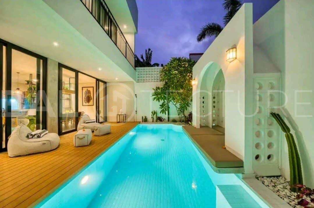 5-bedroom freehold villa in Pererenan — photo 2 of 5