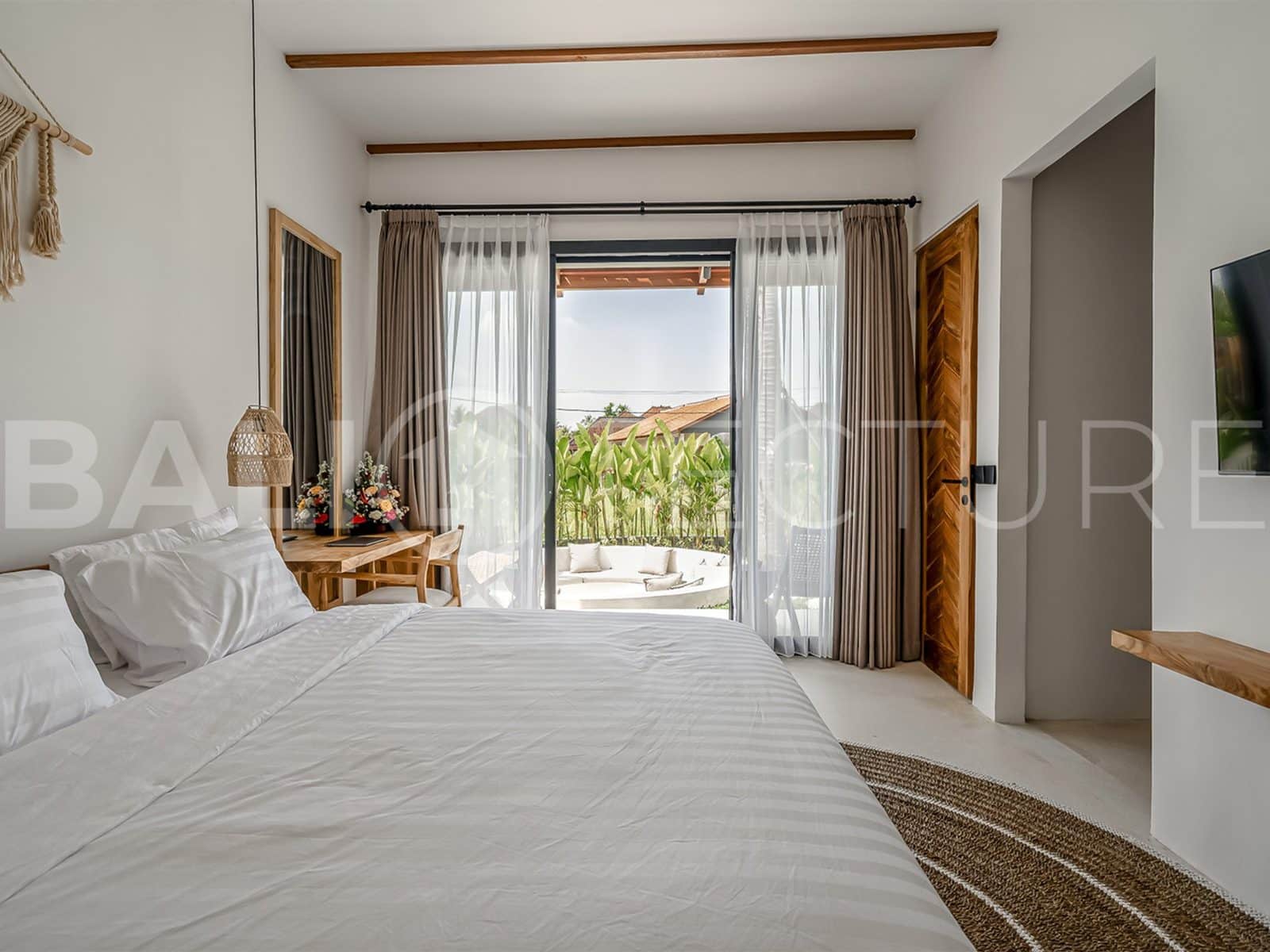 Luxurious 3-Bedroom Villa in the Heart of Ubud