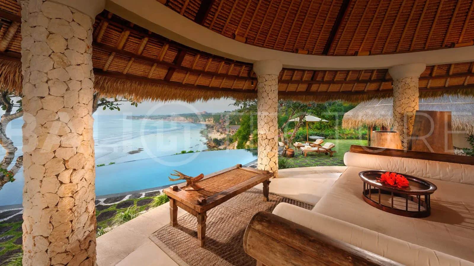 5-bedroom freehold villa in Bingin — photo 2 of 5