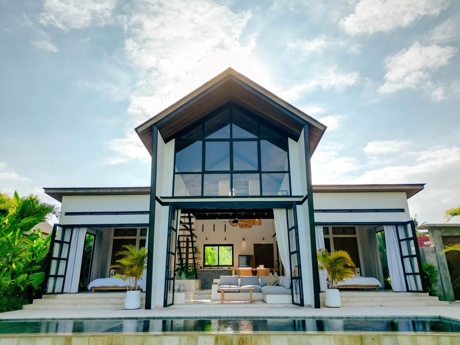 2 Bedrooms Villa For Sale With Amazing Ricefield In Cepaka