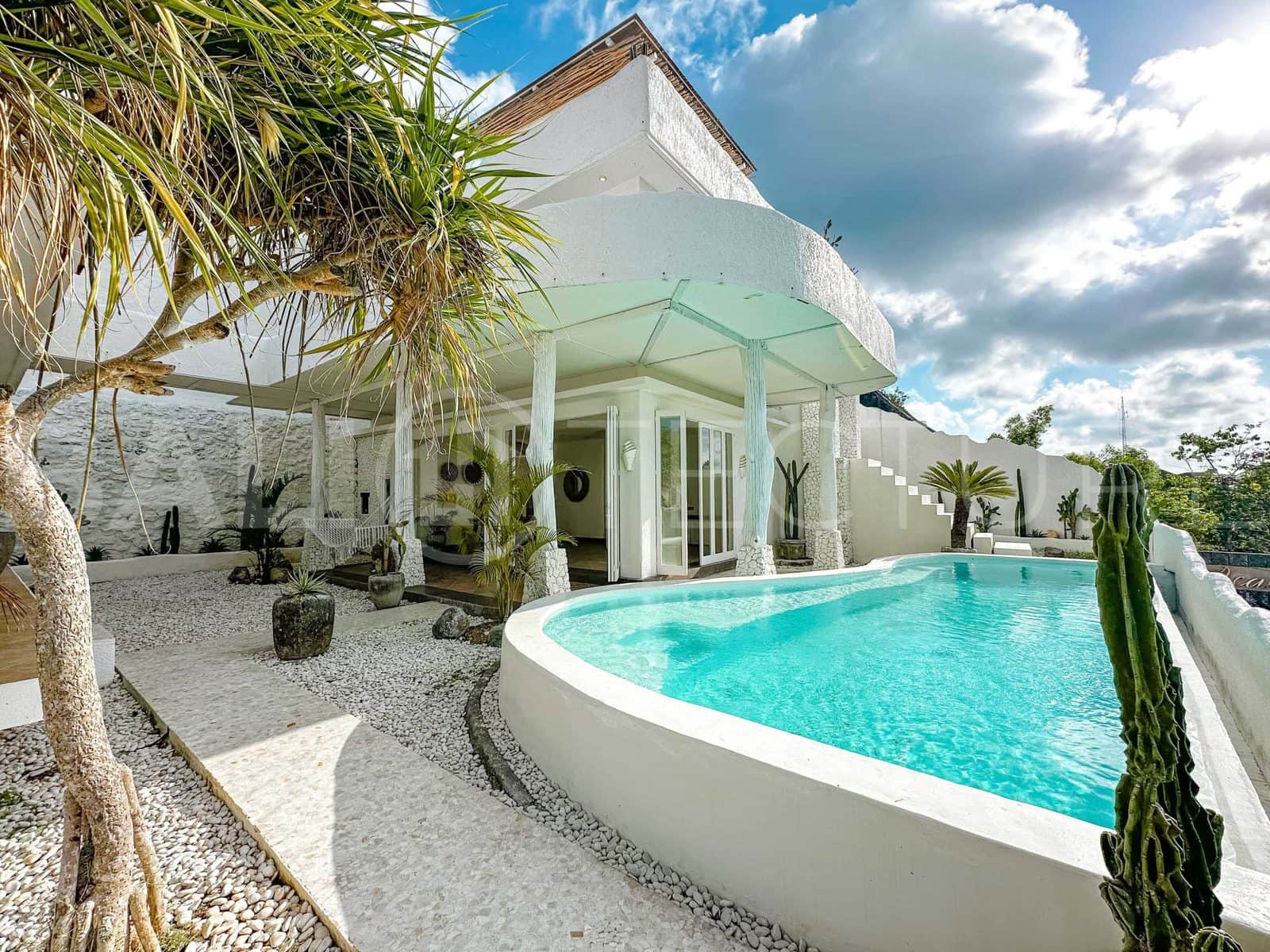 Luxurious 3 Bedroom Villa in Ungasan with Ocean Views