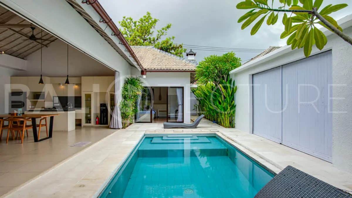 2-bedroom leasehold villa in Seminyak — photo 2 of 5