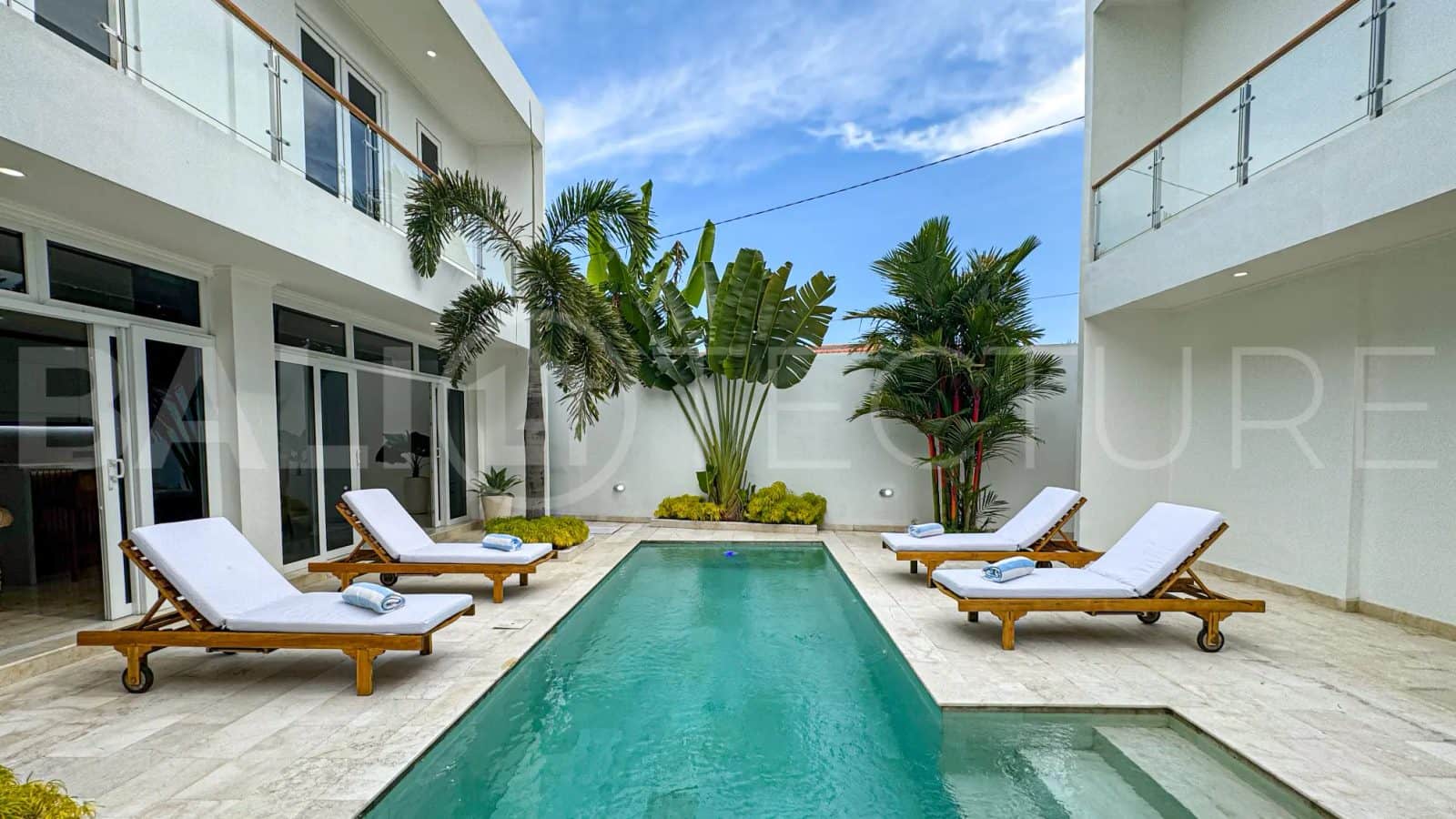 4-bedroom leasehold villa in Pererenan — photo 3 of 5