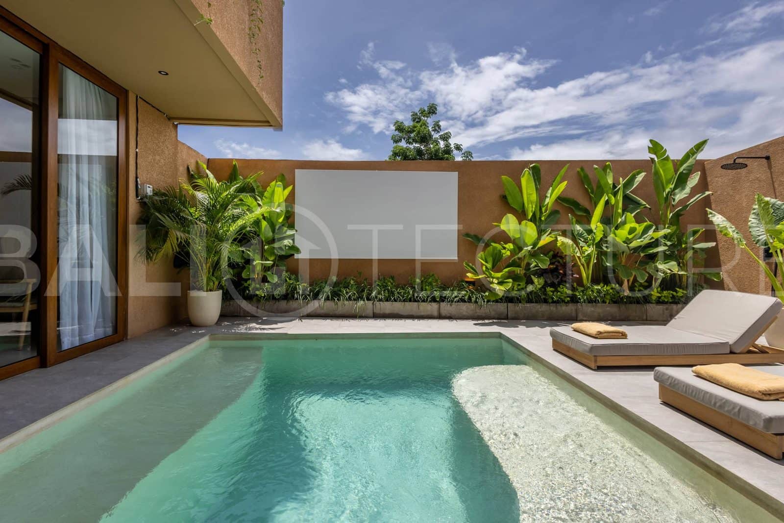 2-bedroom leasehold villa in Berawa — photo 3 of 5