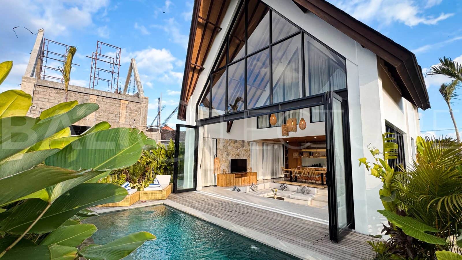 2-bedroom leasehold villa in Kerobokan — photo 2 of 5