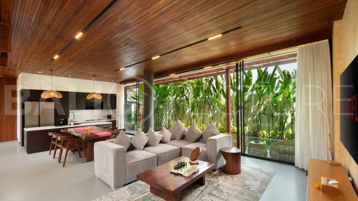 4-bedroom freehold villa in Berawa — photo 5 of 5