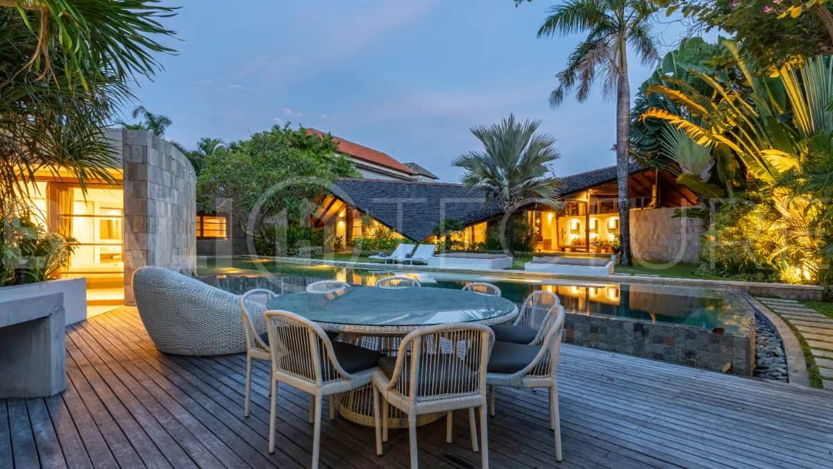 An Artistic 4 Bedroom Villa for Sale in Central Seminyak