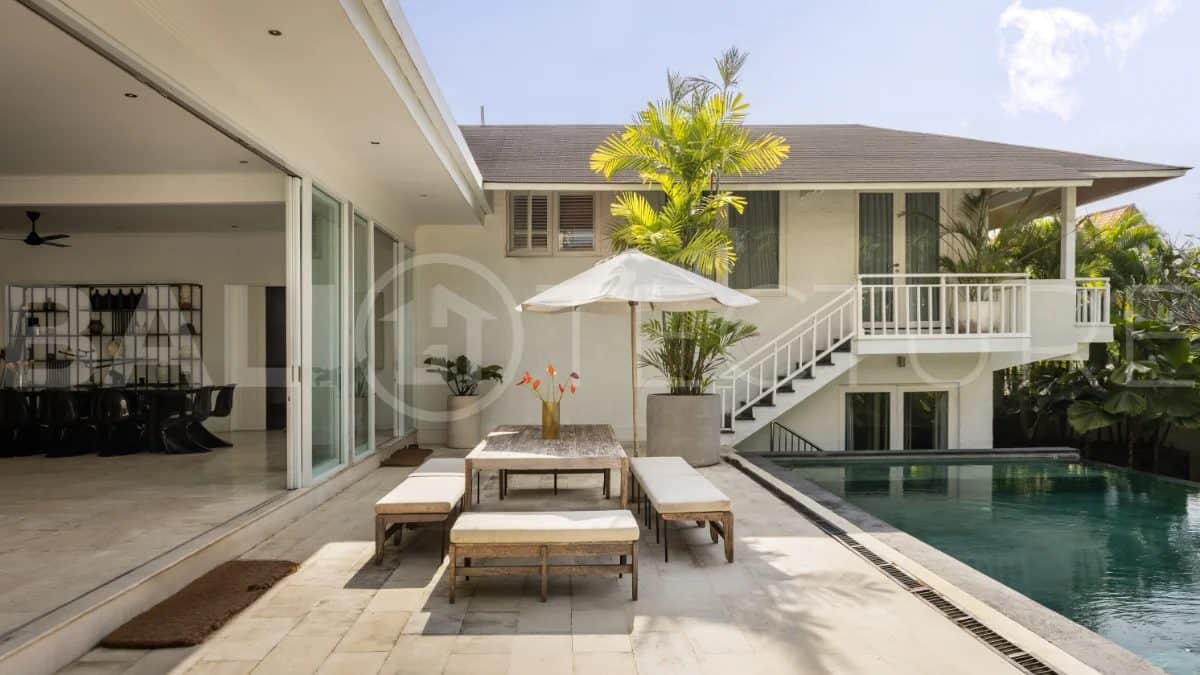 3 Bedroom Classic Villa for Sale near Echo Beach Canggu