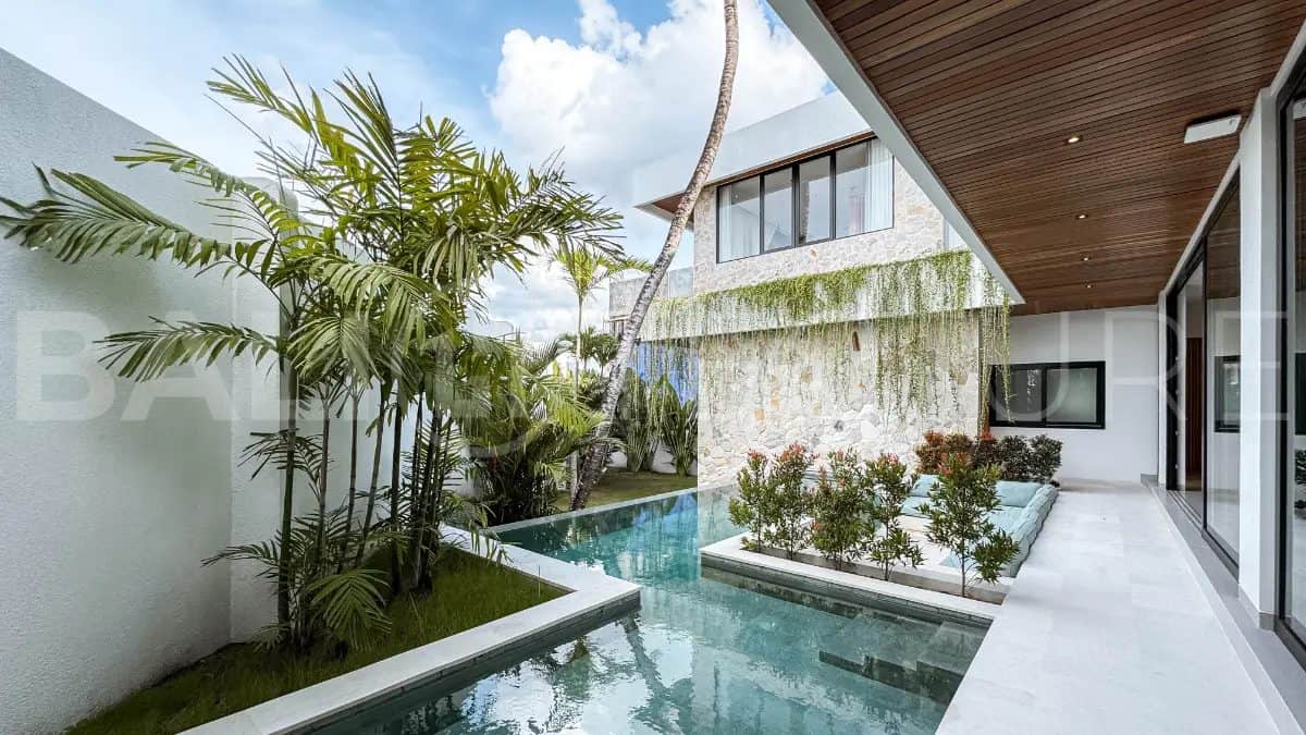 4-bedroom leasehold villa in Pererenan — photo 4 of 4