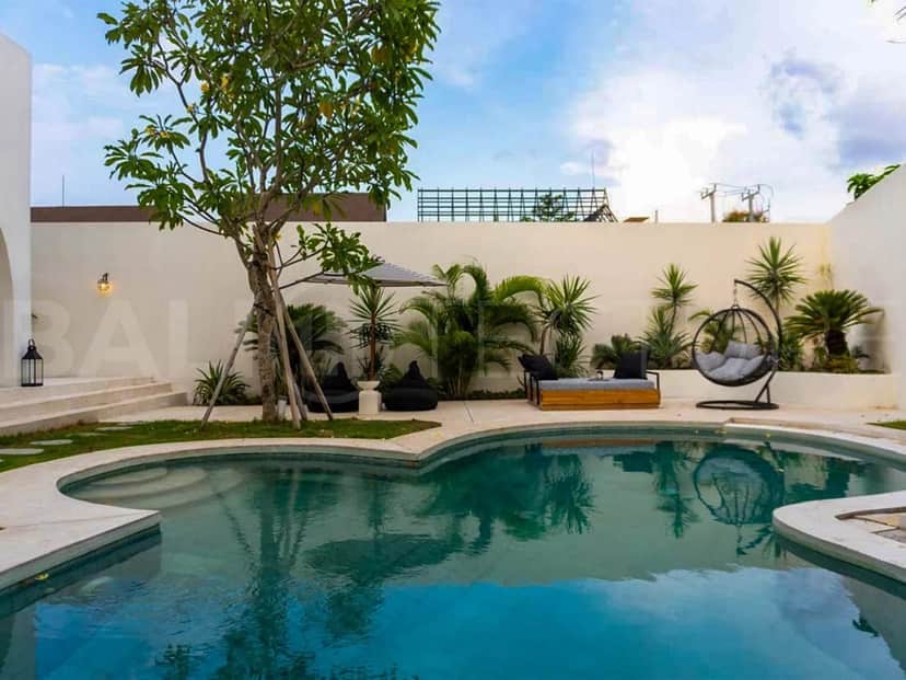 5-bedroom freehold villa in Pererenan — photo 2 of 5