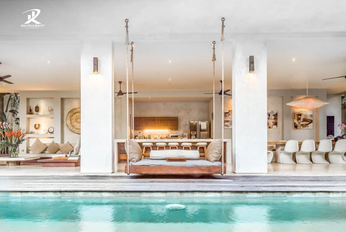 Opulent 5-Bedroom Villa for Sale Leasehold in Umalas: Fully Equipped with High-End Appliances