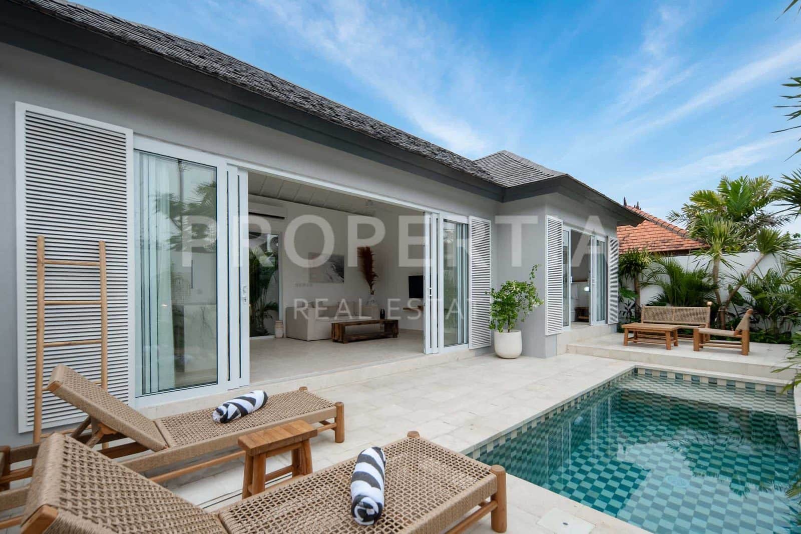 Stylish Tropical One-bedroom Villa with Private Pool in Uluwatu