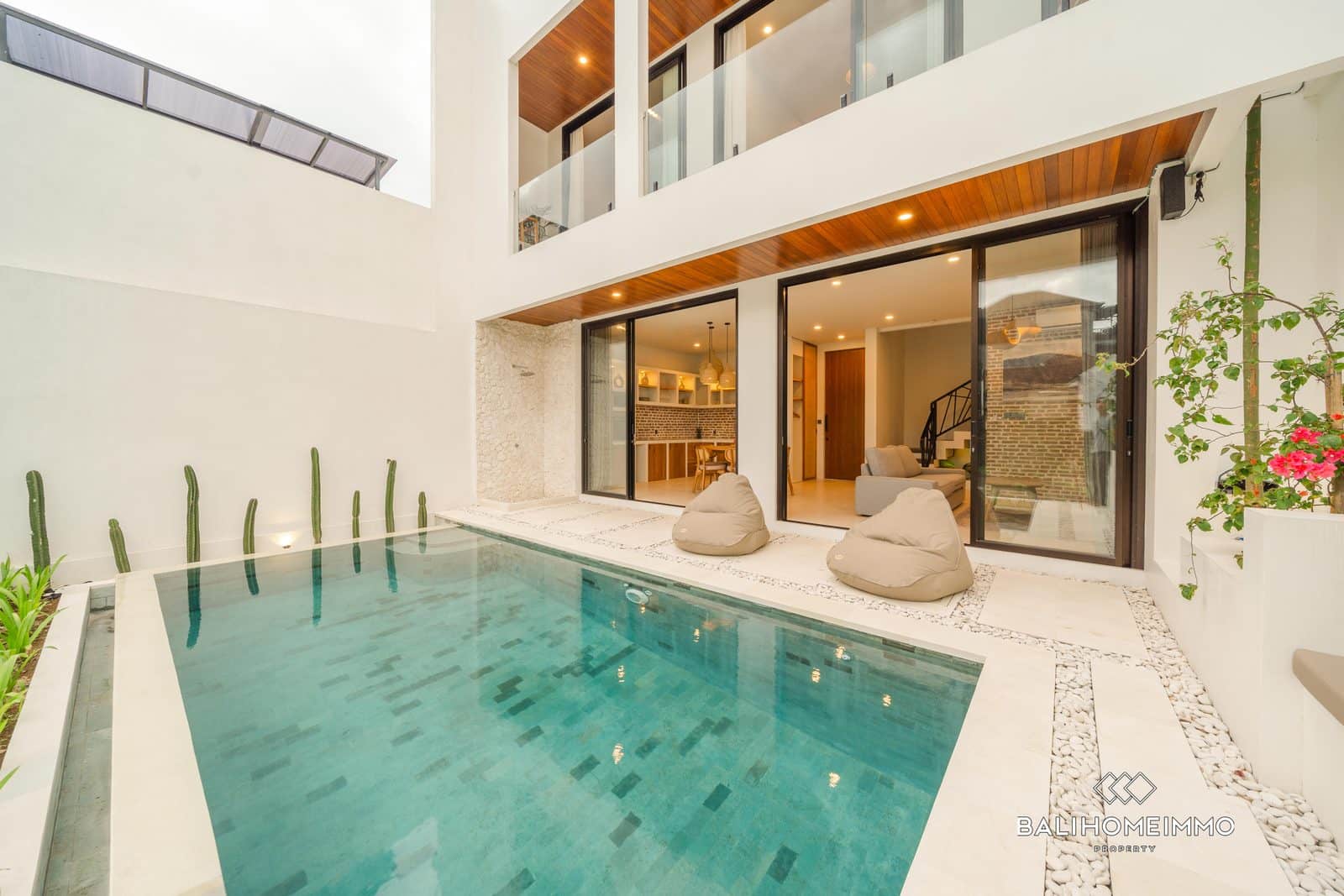 Brand new 3 bedroom villa for sale in peaceful Padonan Canggu
