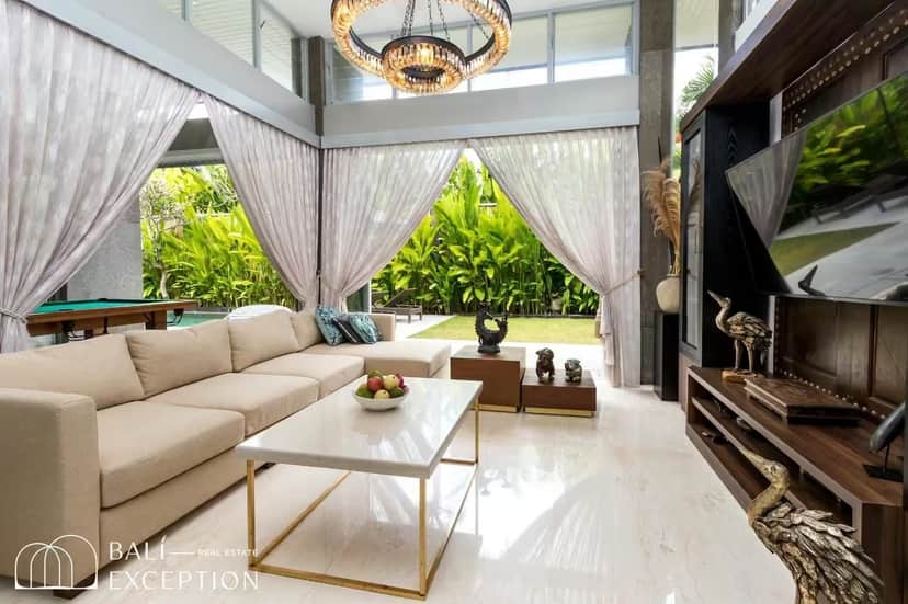 4-bedroom leasehold villa in Seminyak — photo 2 of 5