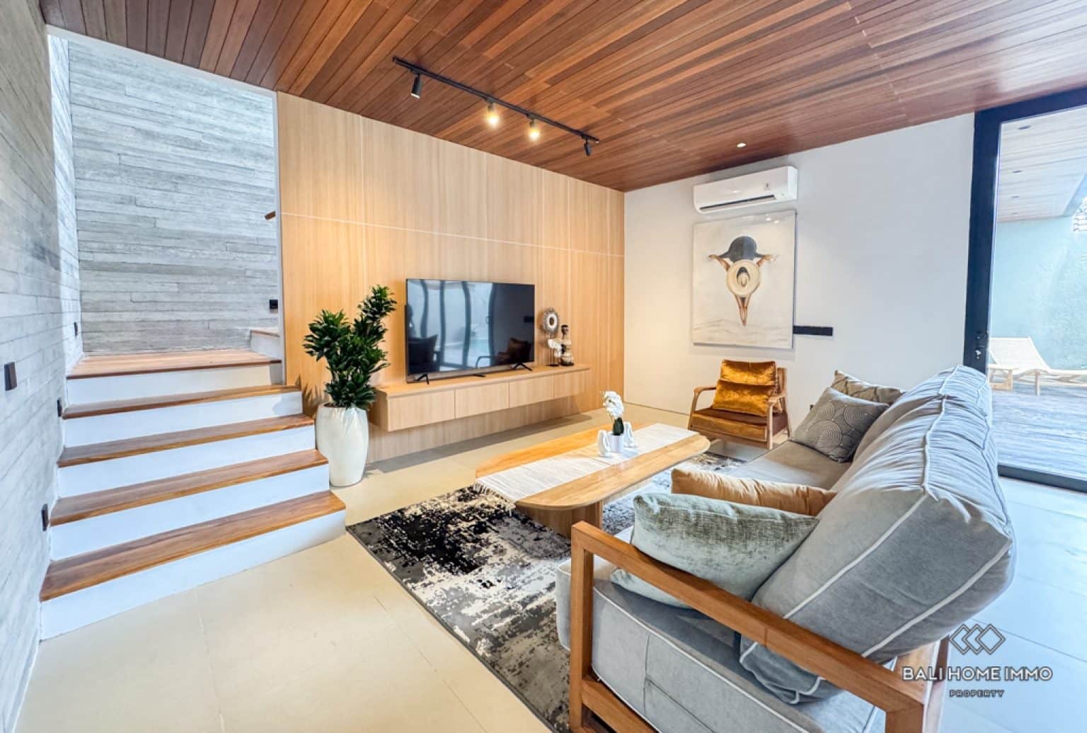 3-bedroom freehold villa in Kuta — photo 3 of 5