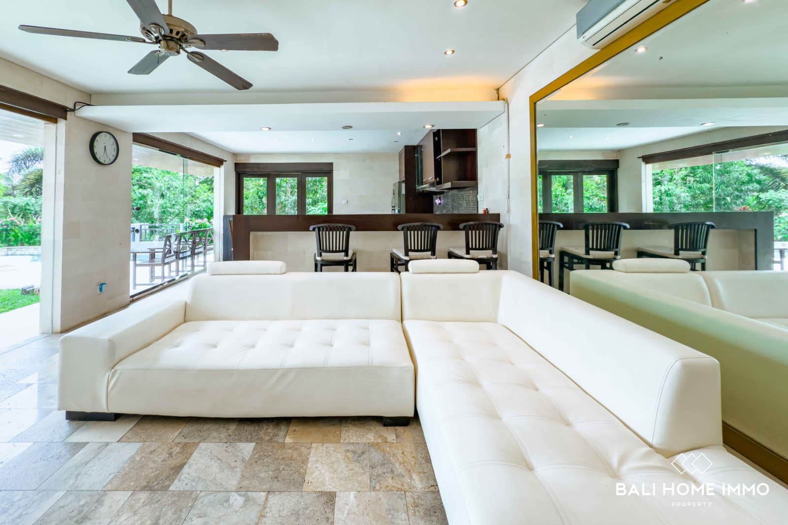 4-bedroom freehold villa in Ungasan — photo 5 of 5
