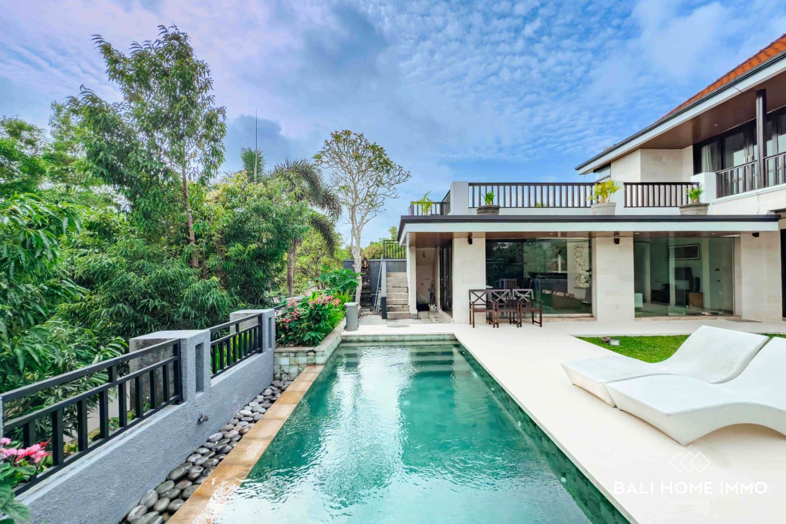 4 Bedroom Villa for Sale and Rent in Exclusive Gated Community in Ungasan