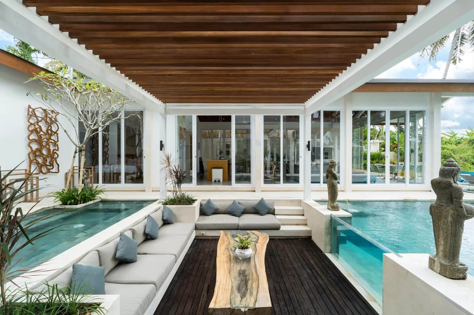 4-bedroom leasehold villa in Bali — photo 4 of 5
